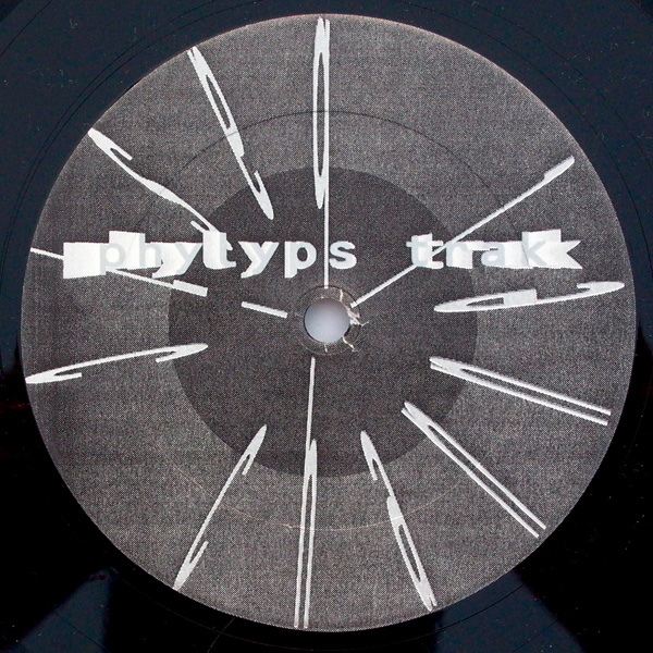000-Phylyps-Trak- [BC 02]