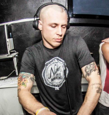 00-VA-Pete Oak - Sunny June (Chart)-