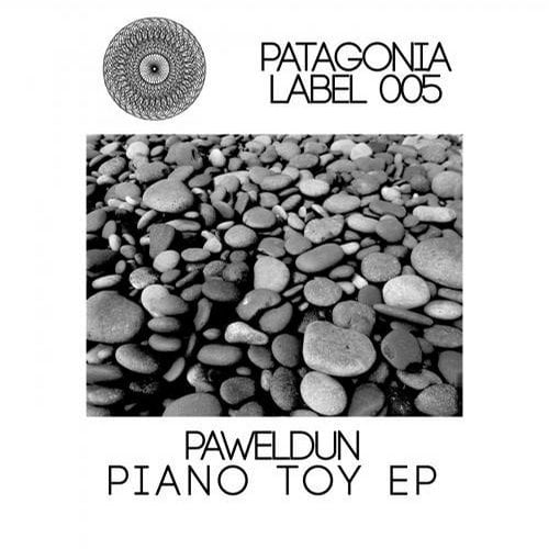 image cover: Paweldun - Piano Toy