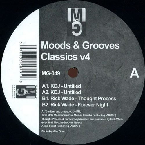 VA – Moods & Grooves Classics v4 [MG049]