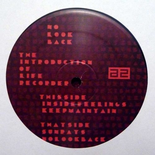 Life Recorder – No Look Back [VINYLAESTHETIC AUDIO 015]