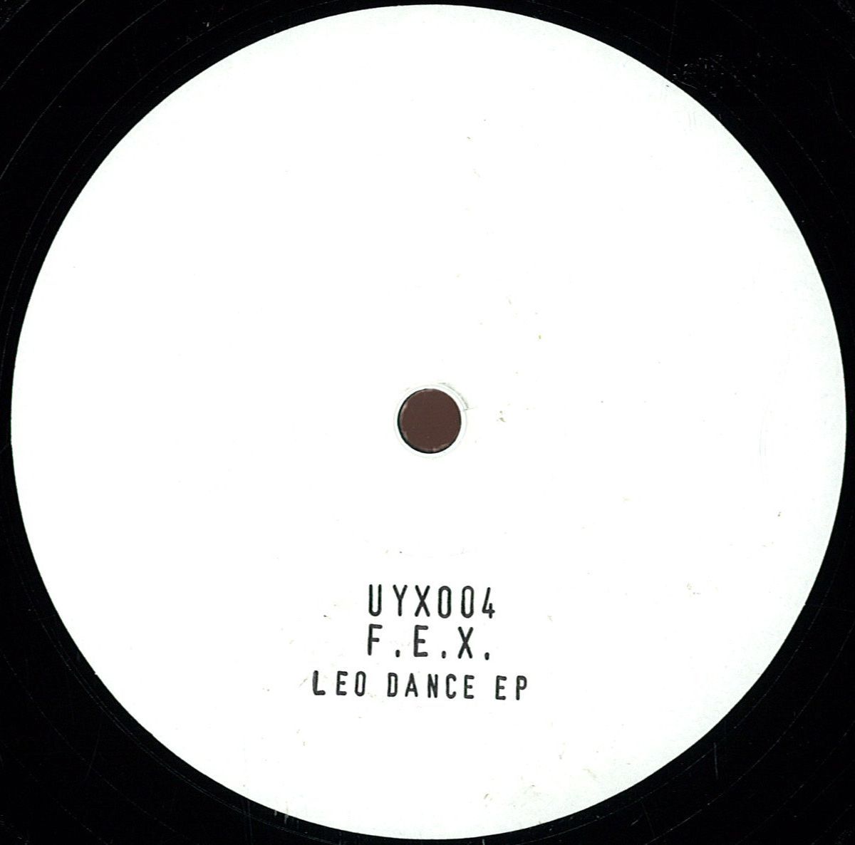 UYX004