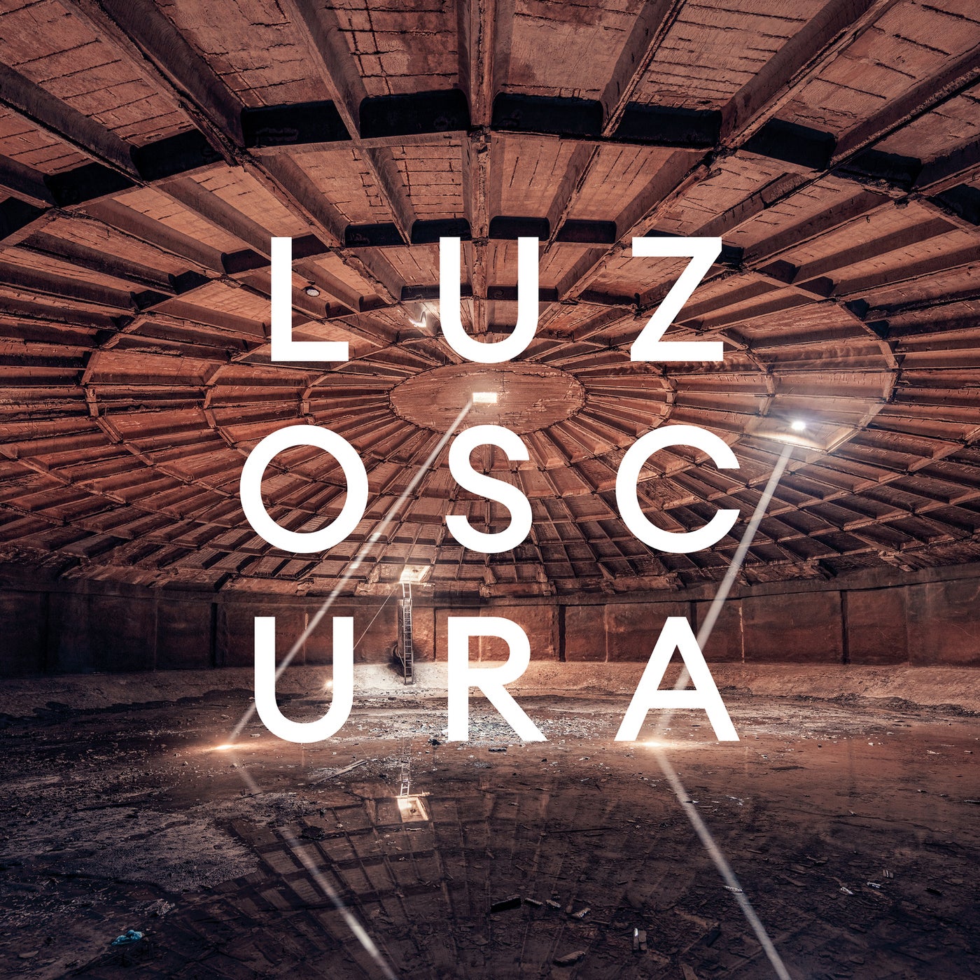 image cover: Sasha - LUZoSCURA / ALK001DL