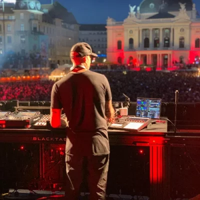 bf335d91 25fe 406a 8a0c 8fef56c25729 Chris Liebing SUMMER 22 FESTIVAL CHARTS