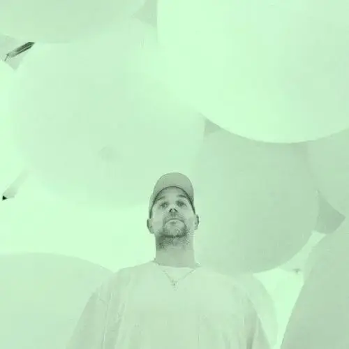 Cover Image for Alex Niggemann - Cloudy Chords