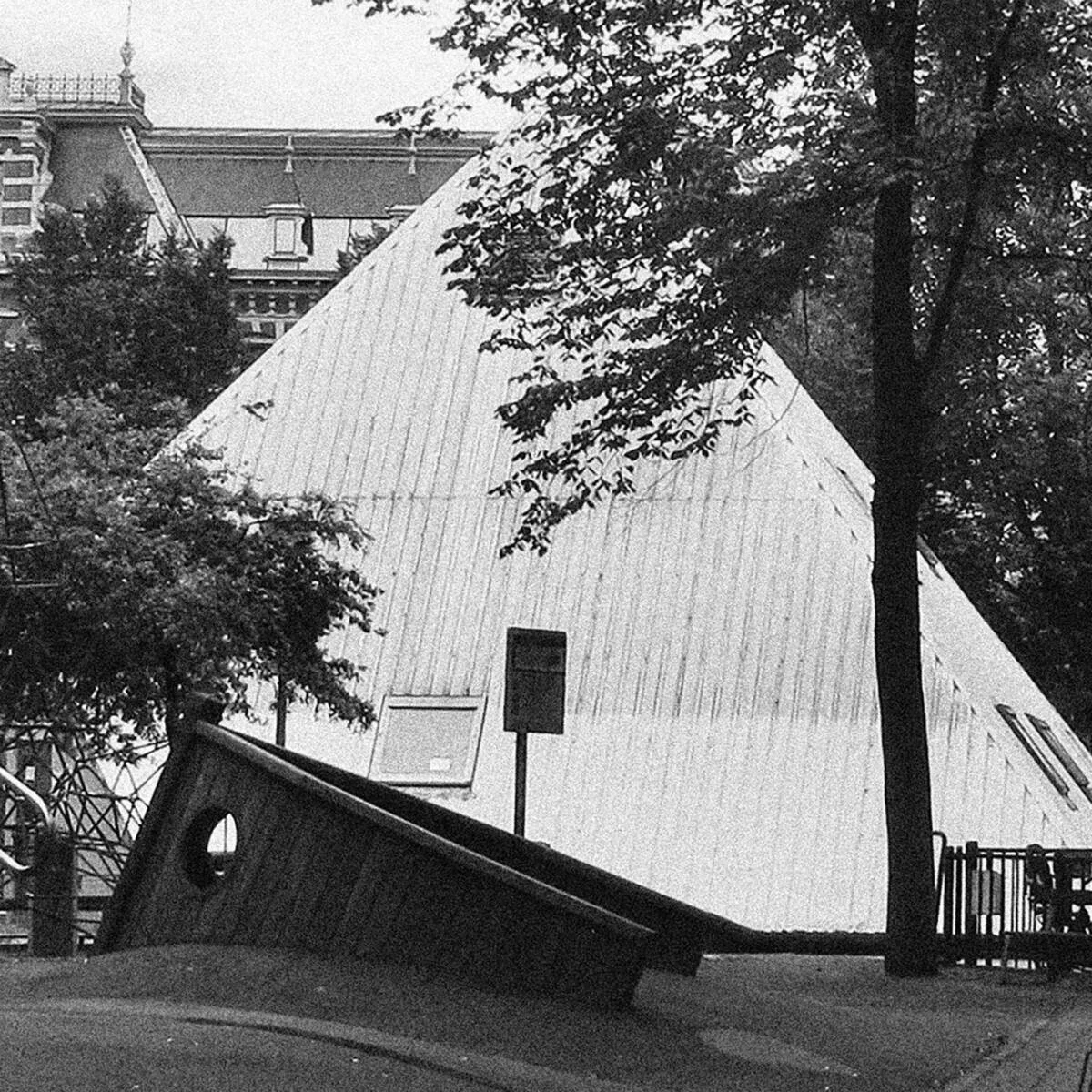 BSS (AMS) – BSS – Piramide – Original on DAM