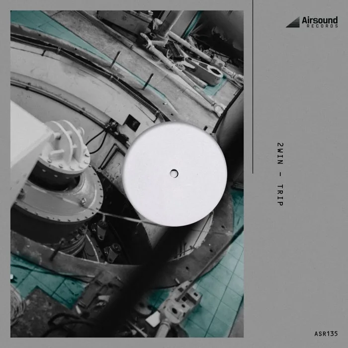 2WIN - Trip cover art