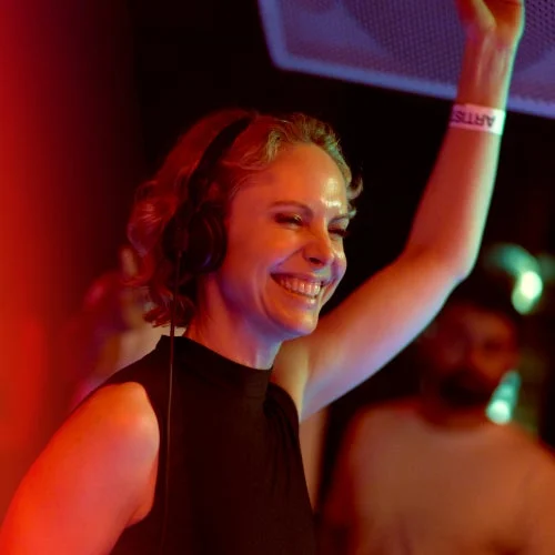 Kristin Velvet – We Don’t Stop
